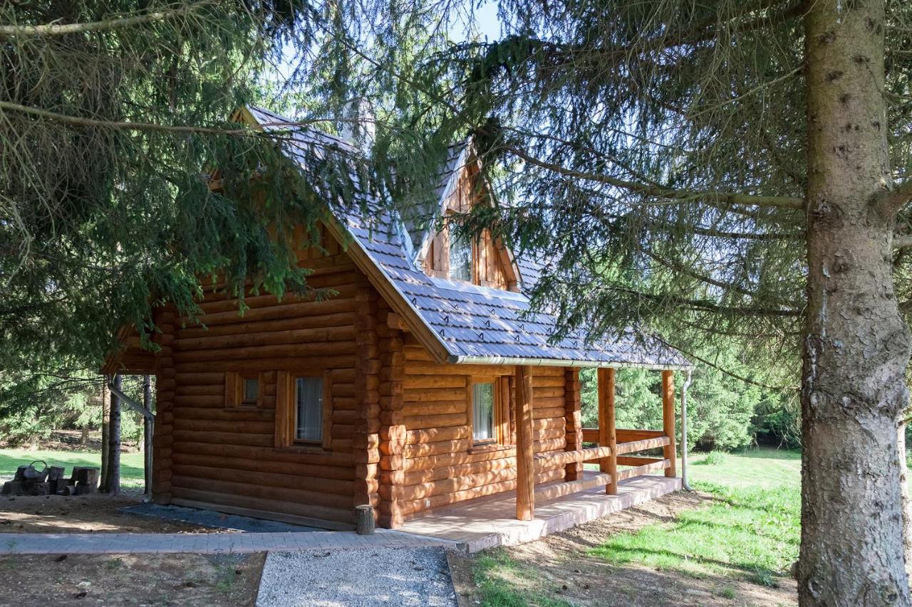 Manka Kisroenkhaz Villa Ispánk Buitenkant foto